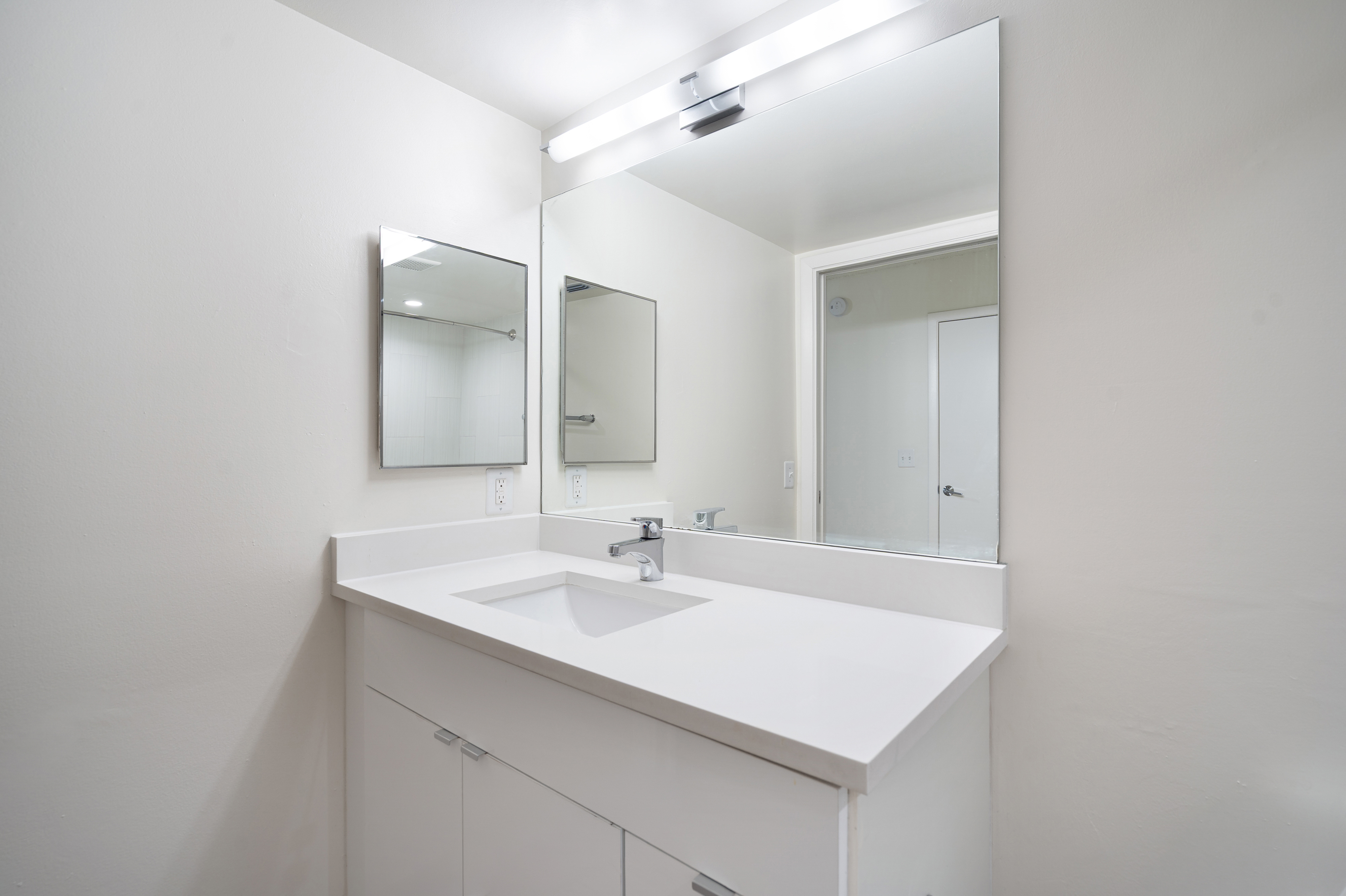 Waterways Village - Aventura, FL - Bathroom
