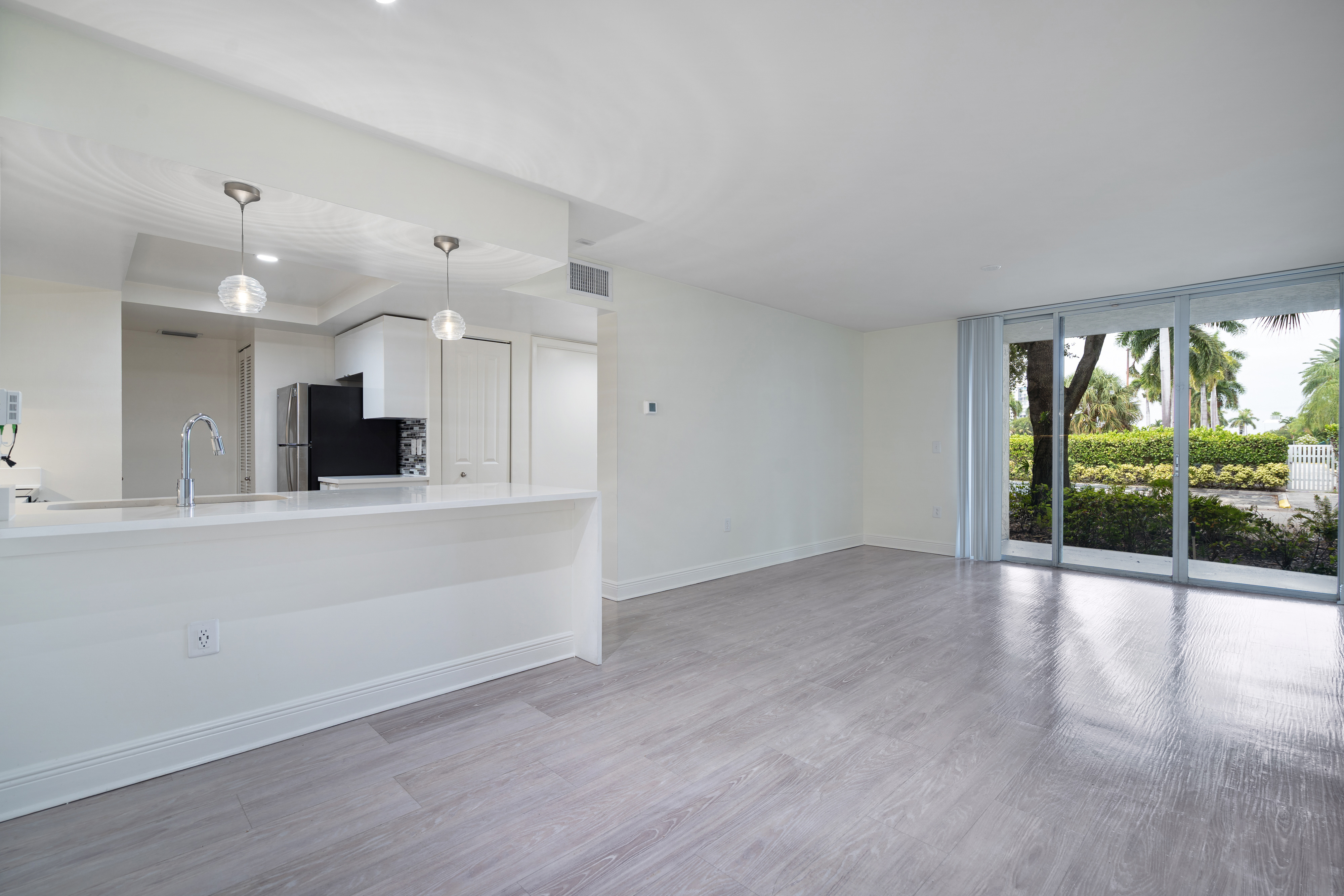 Waterways Village - Aventura, FL - Living Room